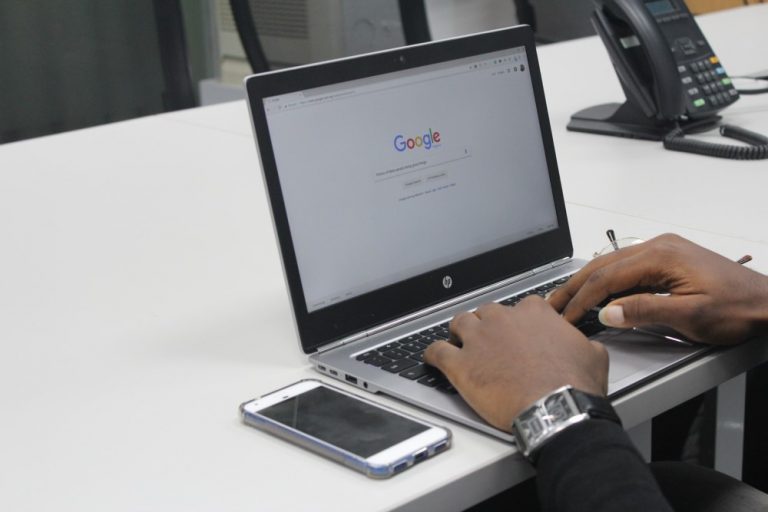 ¿Cómo eliminar el historial de Google?