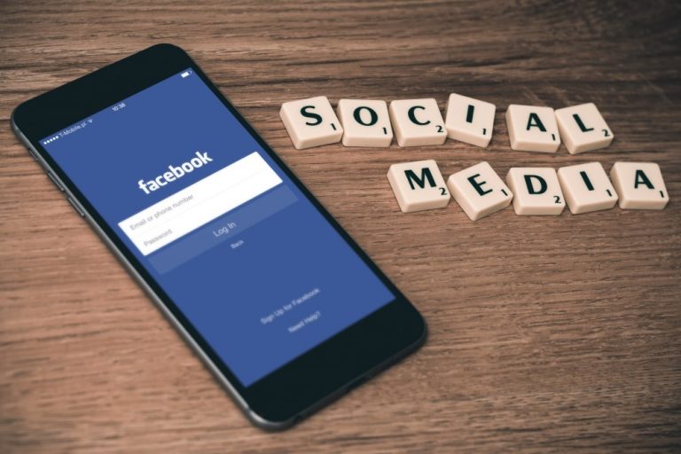 ¿Cómo eliminar mensajes de Facebook?