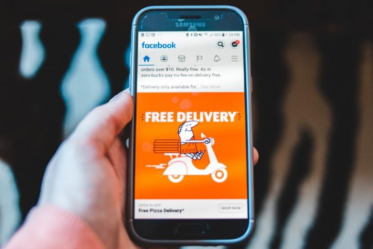 ¿Cómo eliminar el historial de Facebook?