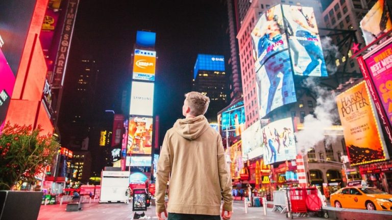 ¿Qué es la publicidad engañosa y cómo protegerse?
