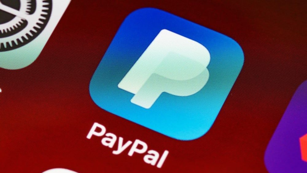 eliminar paypal, paypal logo inicio de pantalla de un iphone