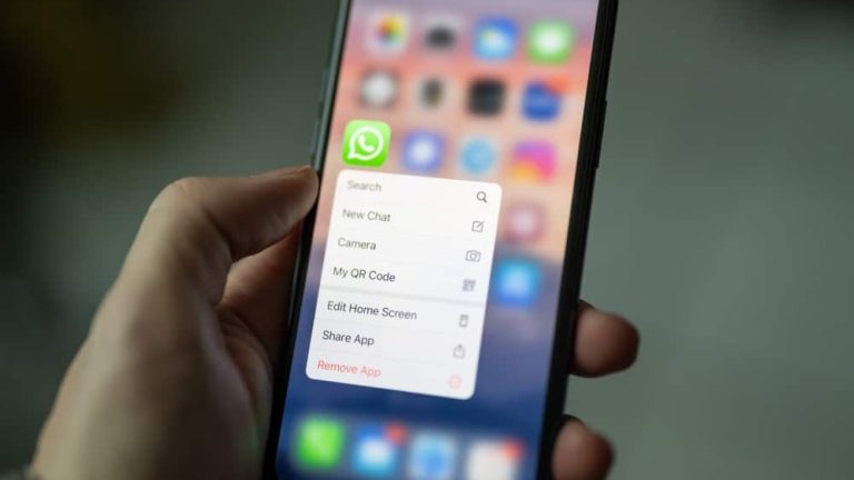 How to report content on WhatsApp? Nudes, explicit content, etc