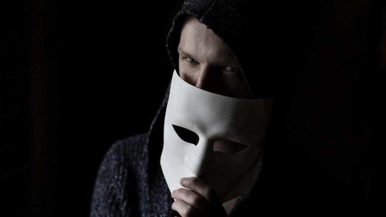 Learn How to Tackle a Fake Profile in 5 Steps