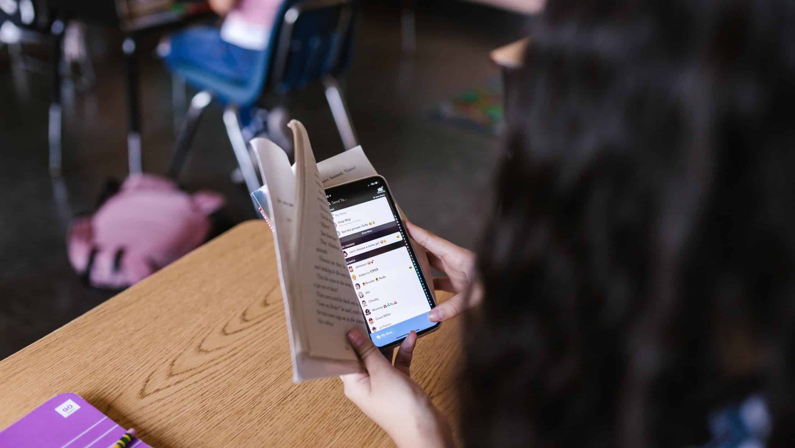 Dispositivos Electrónicos en las Aulas