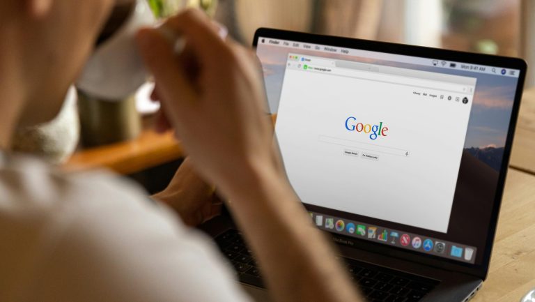 Tu nombre en Google: cómo saber qué se dice de ti y cómo actuar