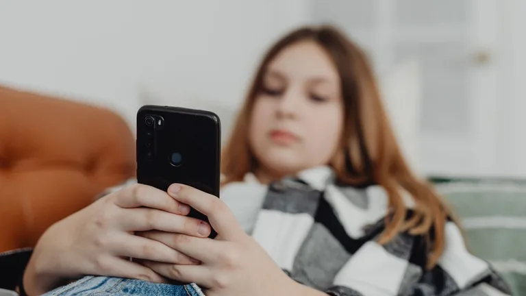 Cyberbullying and red button