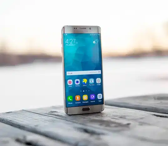 Phone on the table: the information no longer shows up when you search your name